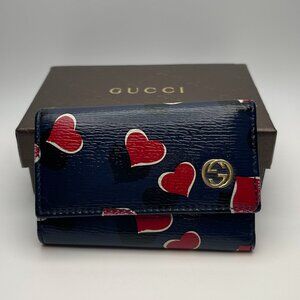 GUCCI Navy Heart Leather 6 Key Holder/Case - Preowned